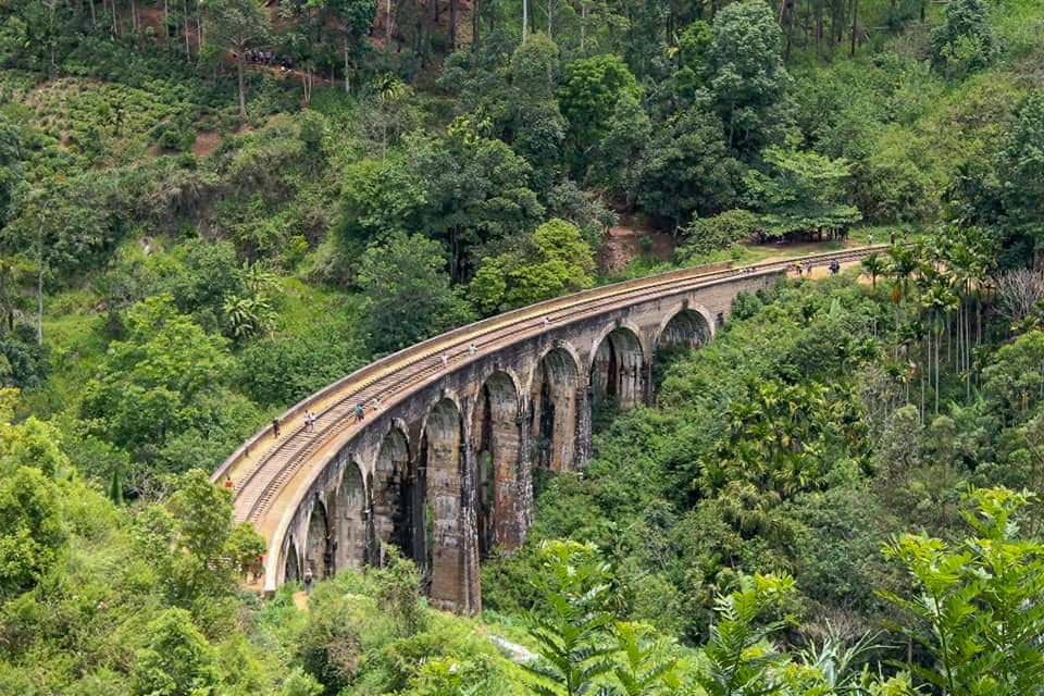 nine arches bridge sri lanka