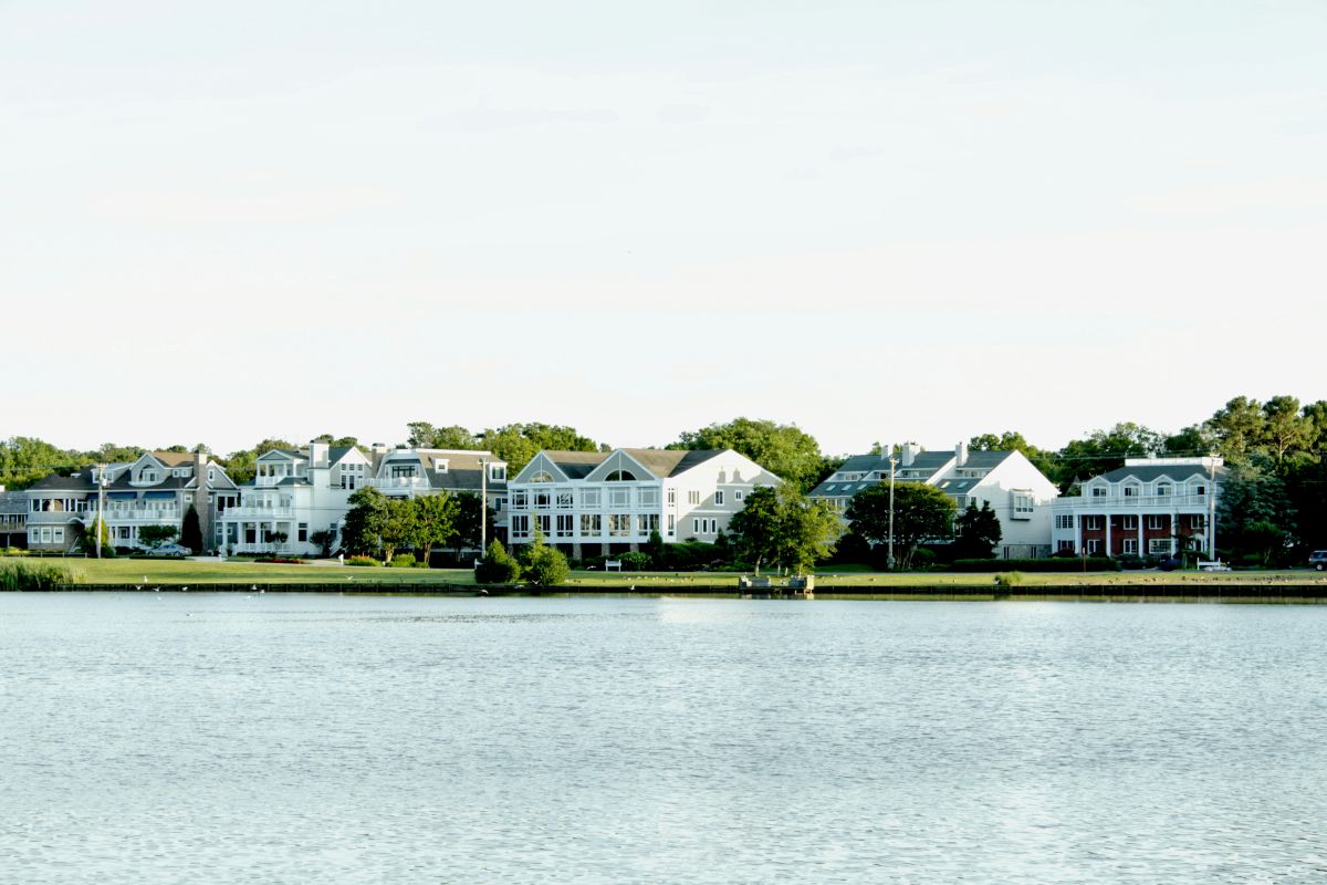 dewey beach houses on water