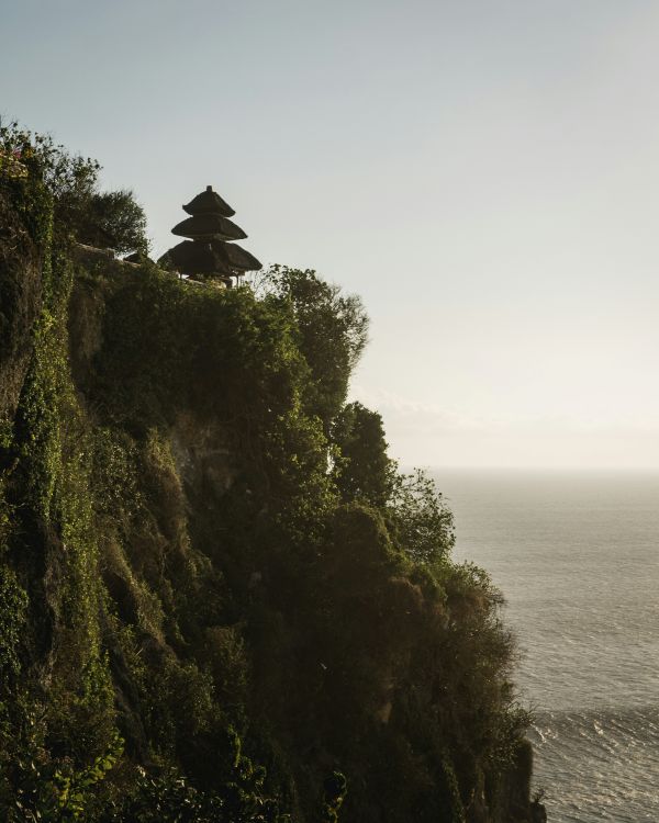 uluwatu temple bali