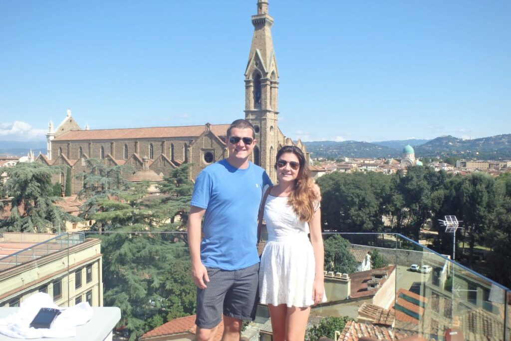couple at florence viewpoint