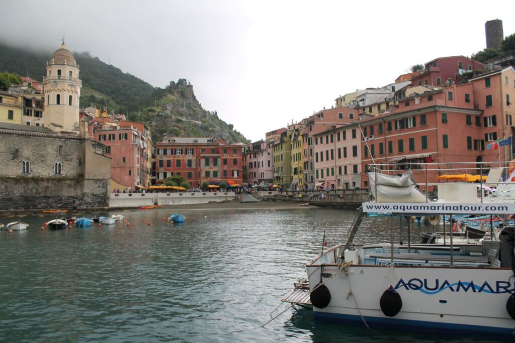 vernazza port