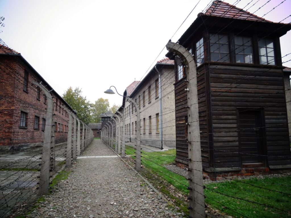 watch tower auschwitz